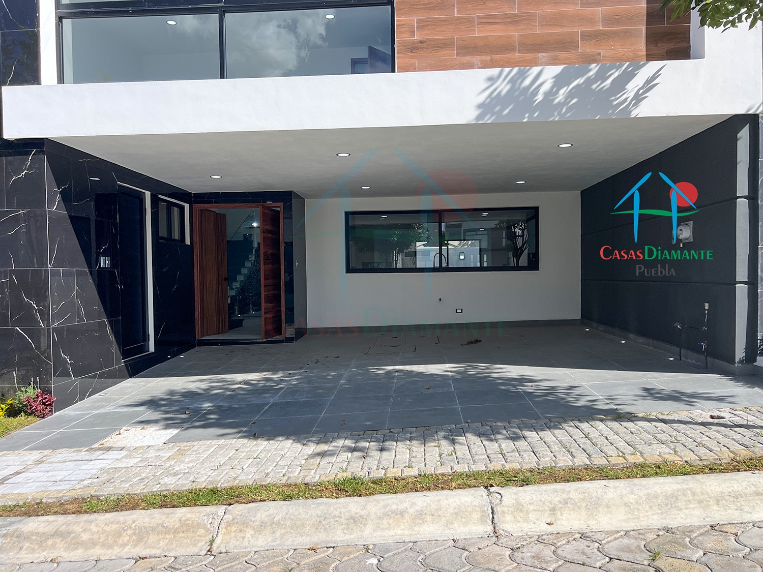 Parque Aguascalientes Casa Palma E - Estacionamiento 1 Parque Aguascalientes Casa Palma E - Estacionamiento 1